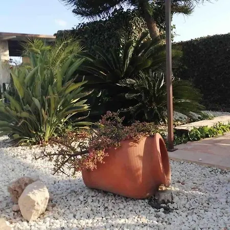 Semesterbostad Casa Vacacional Con Piscina Privada Dolores (Alicante)